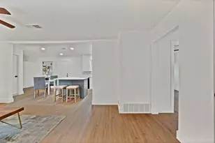 552 Norwood Dr, Hurst, TX 76053 - Photo 7