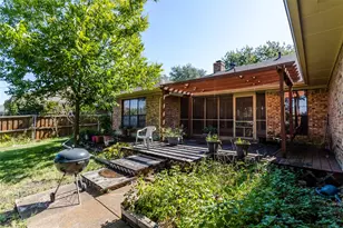 1013 Canyon Ridge Dr, DeSoto, TX 75115 - Photo 37