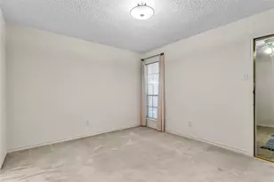 1013 Canyon Ridge Dr, DeSoto, TX 75115 - Photo 25