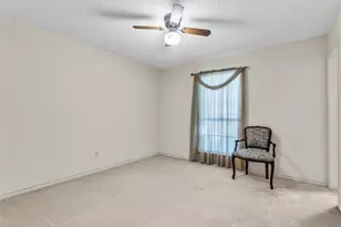 1013 Canyon Ridge Dr, DeSoto, TX 75115 - Photo 21