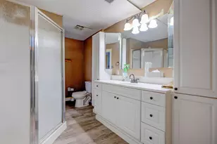 7201 Plover Cir, Fort Worth, TX 76135 - Photo 9