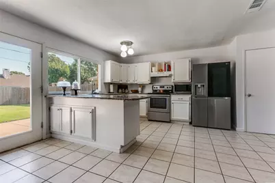 1617 Spanish Trail, Plano, TX 75023 - Photo 11