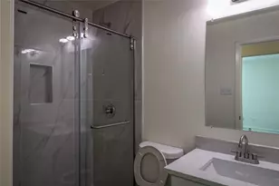 1313 S San Saba St, Grand Prairie, TX 75052 - Photo 13