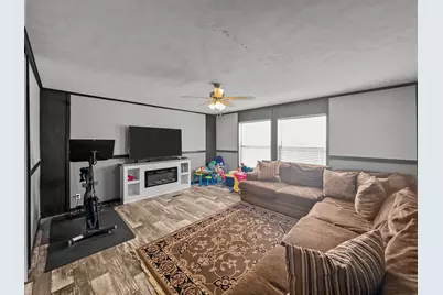 303 Mesa Ridge, Decatur, TX 76234 - Photo 3