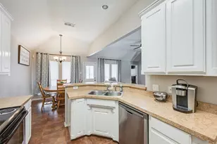 1528 Oak Tree Cir, Weatherford, TX 76086 - Photo 17