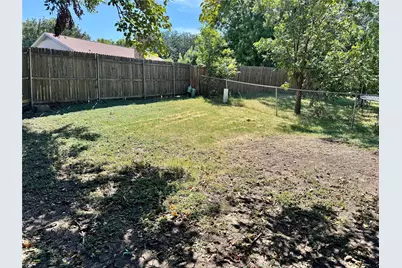 7554 Boxwood Court, Fort Worth, TX 76133 - Photo 17