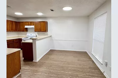 7554 Boxwood Court, Fort Worth, TX 76133 - Photo 7