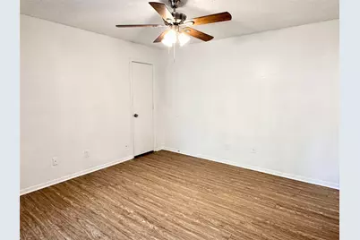 7554 Boxwood Court, Fort Worth, TX 76133 - Photo 11