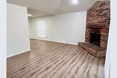 7554 Boxwood Court, Fort Worth, TX 76133 - Photo 3