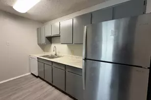 219 Fry St, Denton, TX 76201 - Photo 15