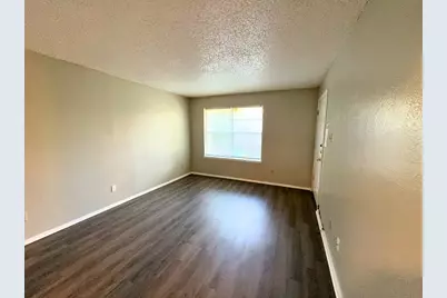 219 Fry Street #6, Denton, TX 76201 - Photo 3