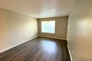 219 Fry St, Denton, TX 76201 - Photo 3