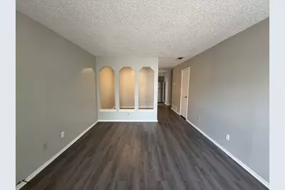 219 Fry Street #6, Denton, TX 76201 - Photo 3