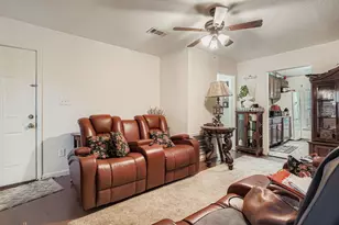 3750 Sydney St, Fort Worth, TX 76119 - Photo 9