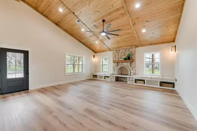 160 Quail Run Court, Decatur, TX 76234 - Photo 9