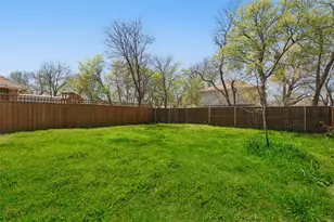 559 Elkhart Ave, Dallas, TX 75217 - Photo 29