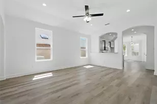 559 Elkhart Ave, Dallas, TX 75217 - Photo 9