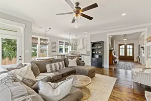 1109 E Oakdale Rd, Irving, TX 75060 - Photo 7