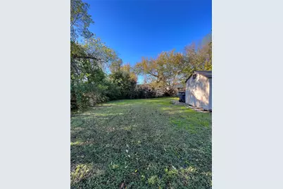 3919 Carl Street, Dallas, TX 75210 - Photo 17