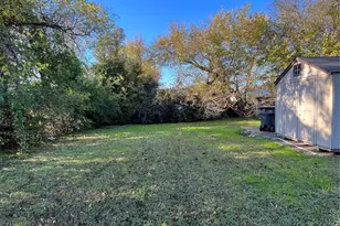 3919 Carl St, Dallas, TX 75210 - Photo 17