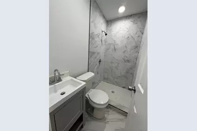 3919 Carl Street, Dallas, TX 75210 - Photo 13