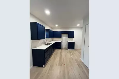 3919 Carl Street, Dallas, TX 75210 - Photo 9