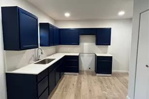 3919 Carl St, Dallas, TX 75210 - Photo 9