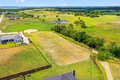 435 Massey Road, Pilot Point, TX 76258 - Photo 9