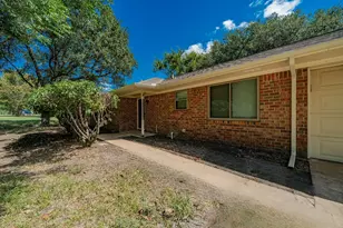 803 S 4th St, Crandall, TX 75114 - Photo 29