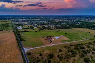 1810 Longbranch Rd, Waxahachie, TX 76065 - Photo 35