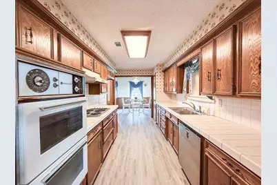 605 E Spring Valley Road, Richardson, TX 75081 - Photo 9