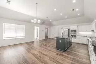 2414 Green Park Dr, Arlington, TX 76017 - Photo 11