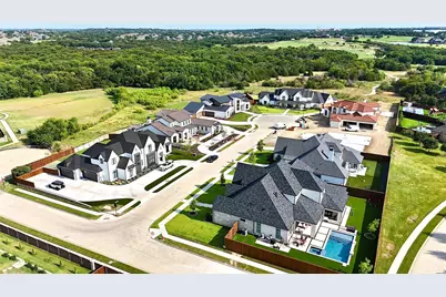 2894 Falcon Drive, Trophy Club, TX 76262 - Photo 9