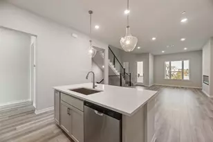 8135 Challenger Ln, Frisco, TX 75034 - Photo 5