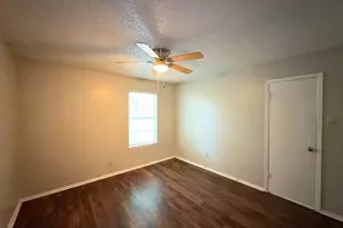 219 Fry St, Denton, TX 76201 - Photo 9