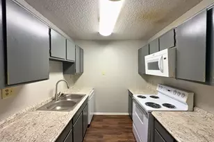 219 Fry St, Denton, TX 76201 - Photo 7
