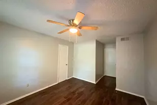 219 Fry St, Denton, TX 76201 - Photo 15