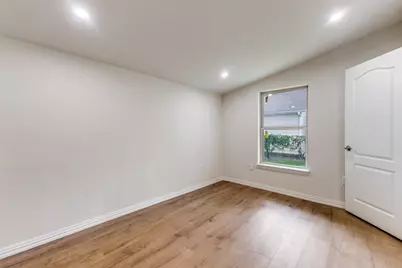 4536 Birch Street, Dallas, TX 75223 - Photo 17