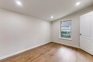 4536 Birch St, Dallas, TX 75223 - Photo 17