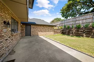 817 Shady Lake Dr, Bedford, TX 76021 - Photo 31