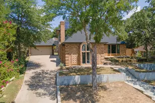 817 Shady Lake Dr, Bedford, TX 76021 - Photo 3