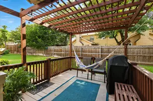 1463 Meadowood Village Dr, Fort Worth, TX 76120 - Photo 15