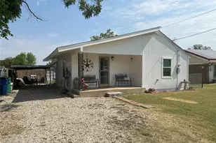 407 W Maple St, Celina, TX 75009 - Photo 3