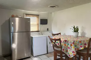 407 W Maple St, Celina, TX 75009 - Photo 9