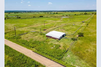 1041 County Road 310A, Cleburne, TX 76031 - Photo 13