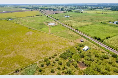 1041 County Road 310A, Cleburne, TX 76031 - Photo 11