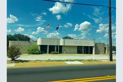 702 W Pearl Street, Granbury, TX 76048 - Photo 1