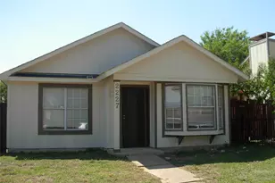 2227 Nantucket Village Dr, Dallas, TX 75227 - Photo 1