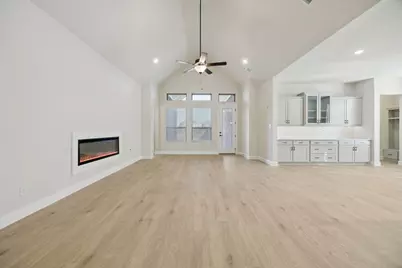 1016 Sunflower Street, Crowley, TX 76036 - Photo 11