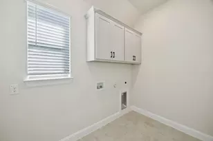 1016 Sunflower St, Crowley, TX 76036 - Photo 9